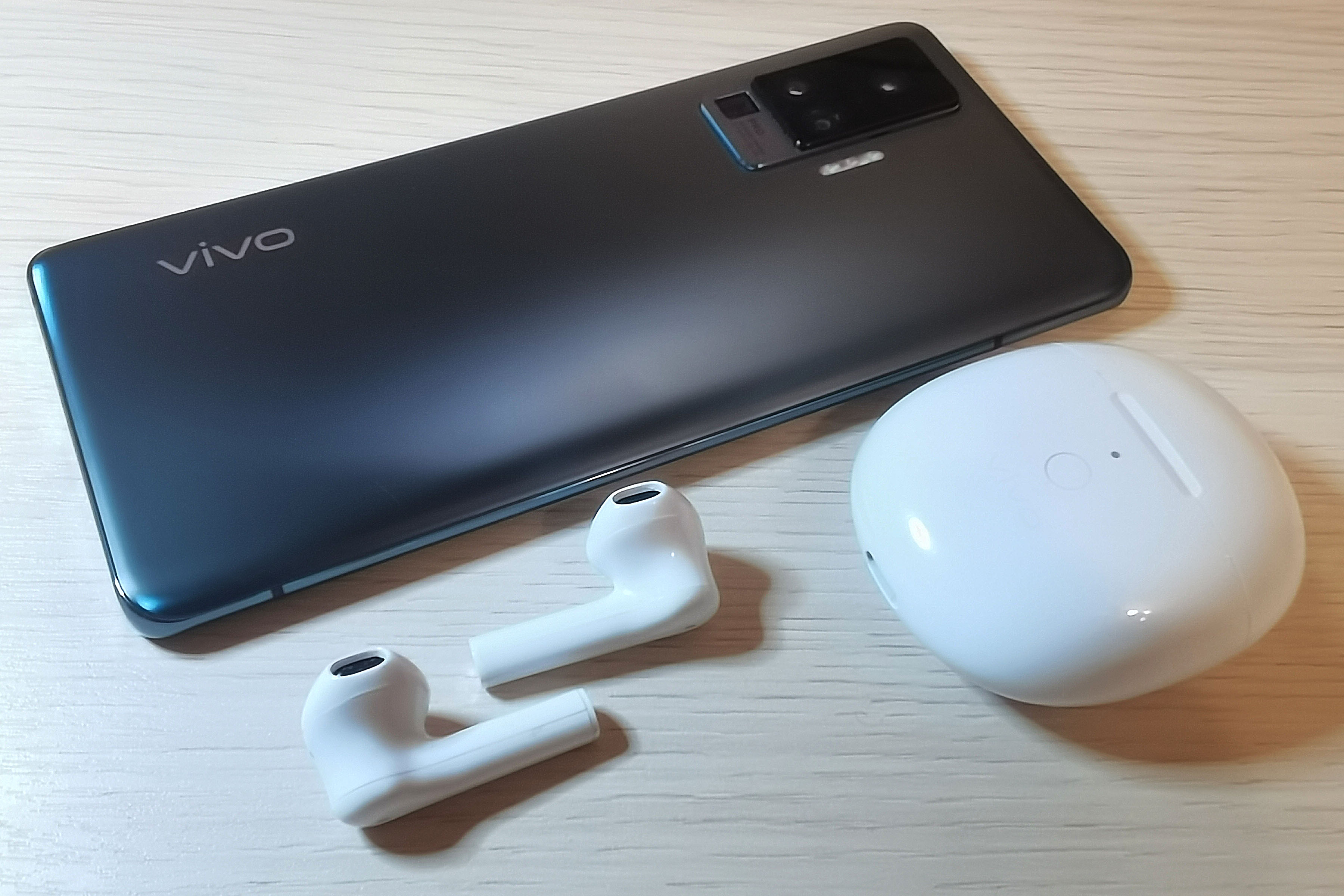 Vivo TWS Neo: уникальные беспроводные вкладыши, но не для всех / Hi-Fi и  цифровой звук / iXBT Live