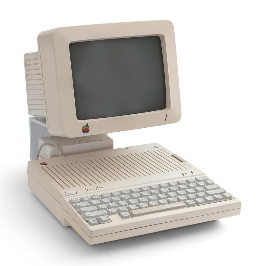 Apple IIc  с комплектным монитором
