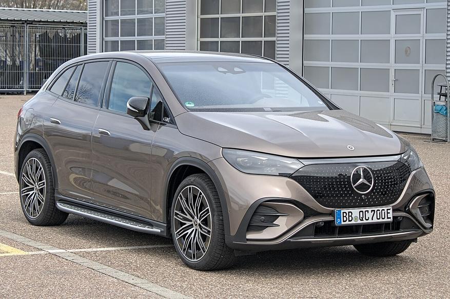 Кроссовер Mercedes-Benz EQE SUV (внутризаводской индекс X294), построен на архитектуре EVA2