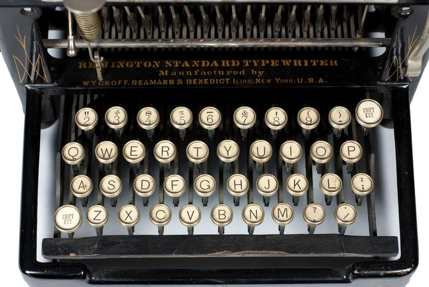 Remington No. 2 с клавишей Shift для переключения регистра 