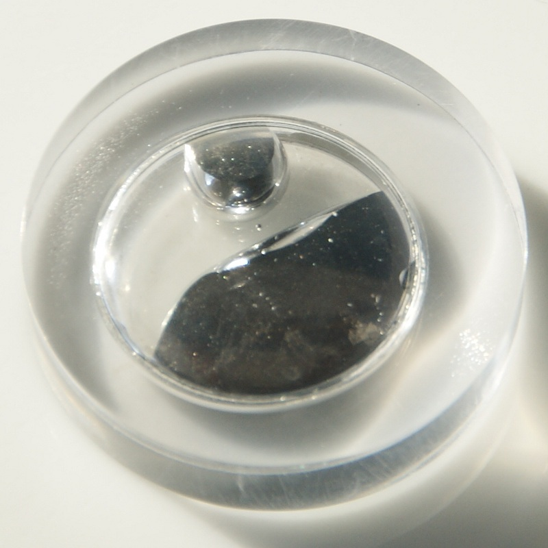 Источник https://commons.wikimedia.org/wiki/File:Hydrargyrum_(80_Hg).jpg