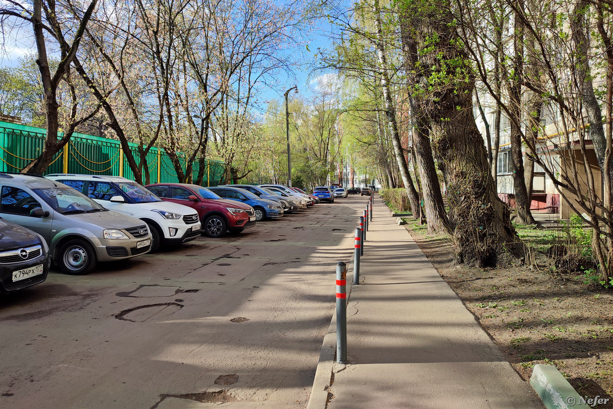 Дом 18 подъездов