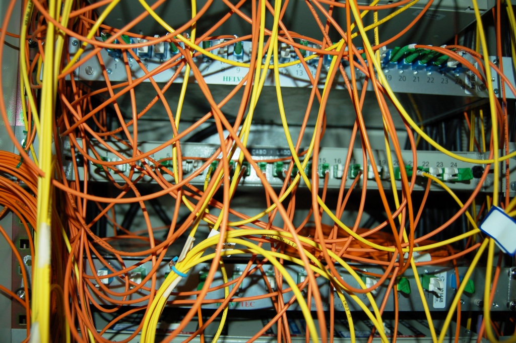 Квантовый интернет по обычному кабелю: впервые в истории квантовые данные прошли по стандартному IP-протоколу