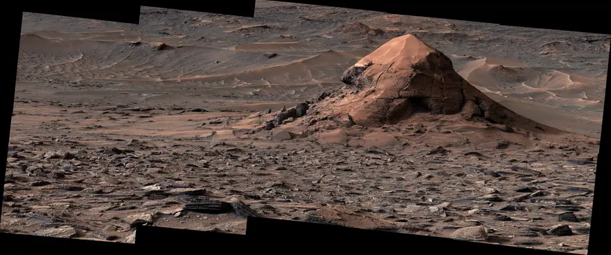11 июня 2026 года марсоход NASA Curiosity сфотографировал холм с песчаной шапкой высотой около 6 метров, получивший неофициальное название Miraflores. Окружающая местность представляет собой обширную территорию, покрытую рельефными структурами — так называемыми полигонами.