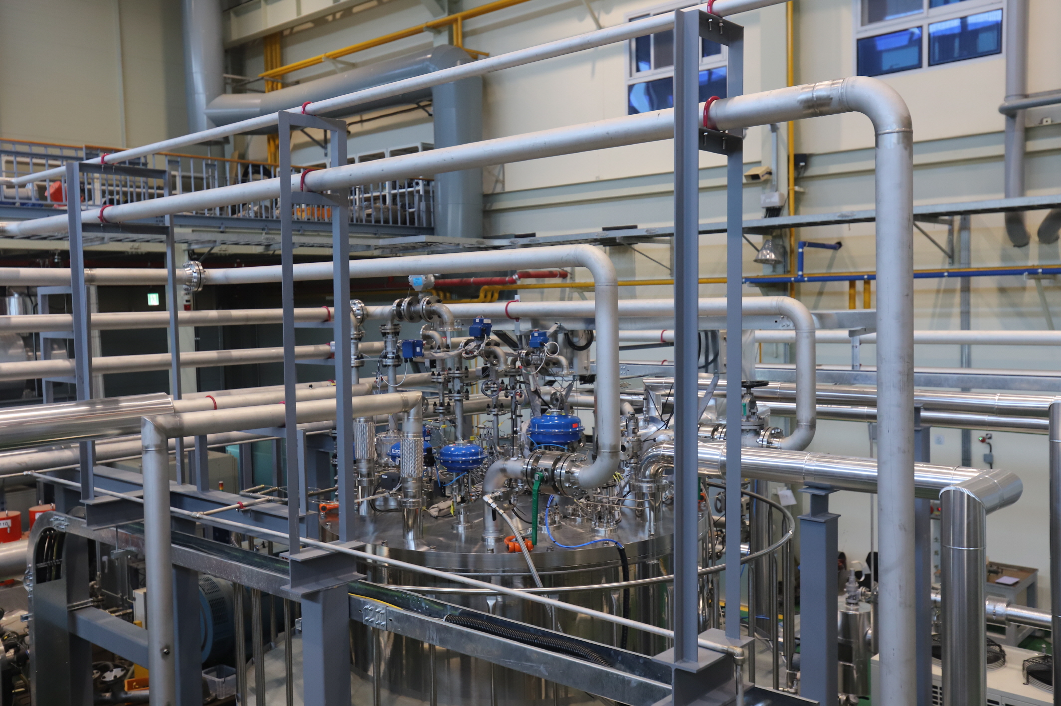 Корейские учёные научились хранить энергию в жидком воздухе