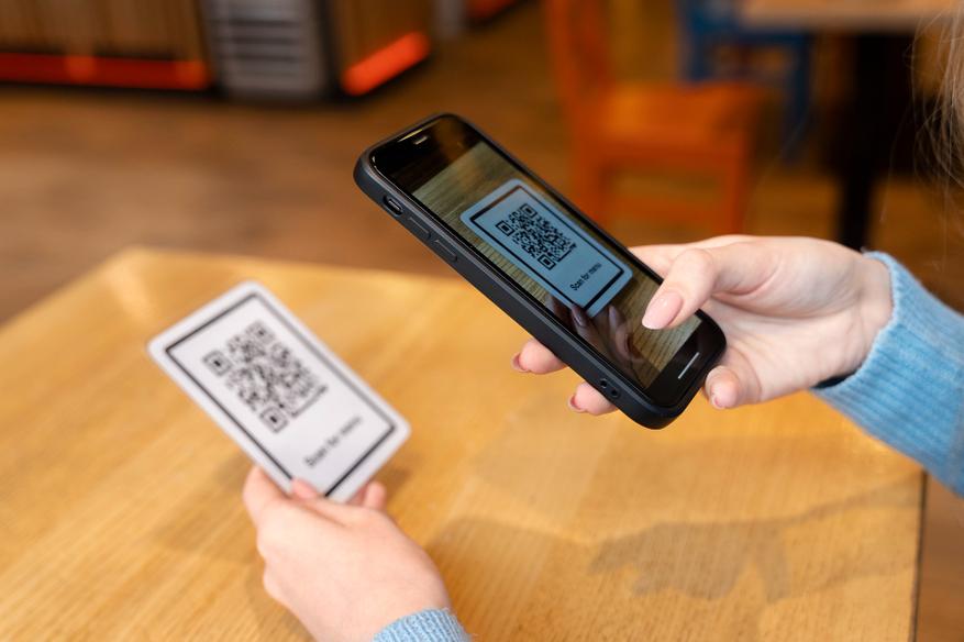 
                            Исчезнет ли оплата по QR-коду в России в ближайшие годы
            
            
            
                    1