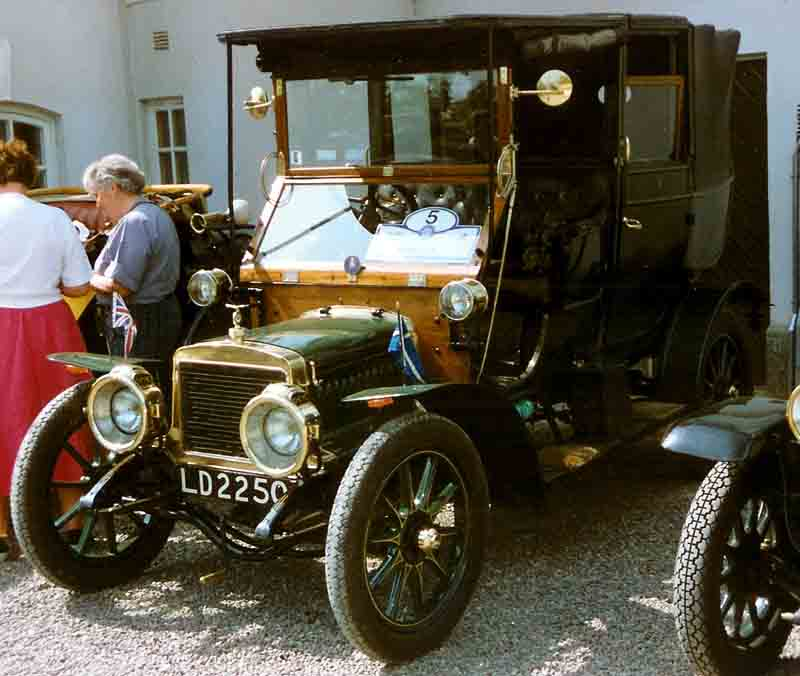 Авто Adler 1909 года