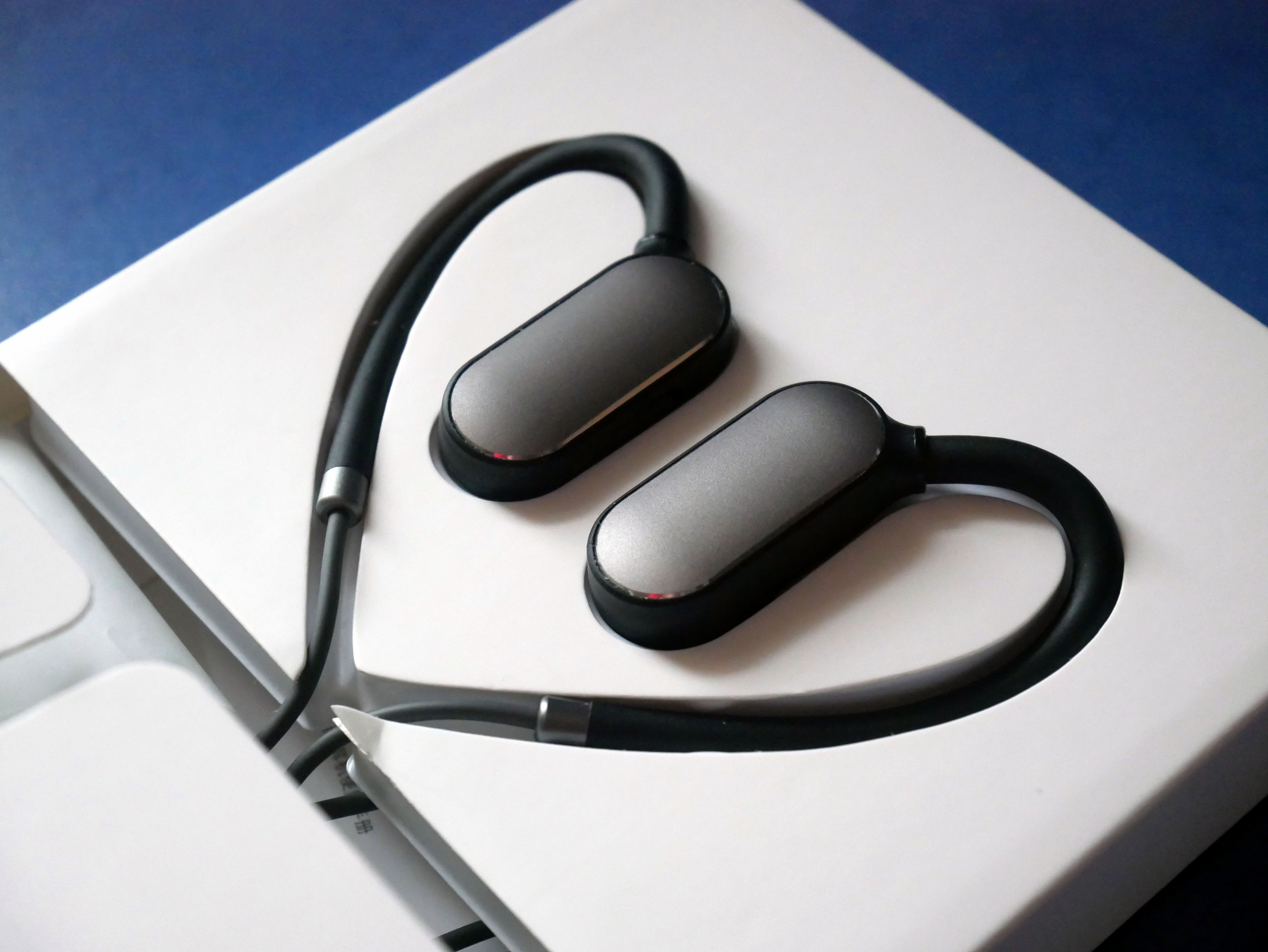 Xiaomi Sport Bluetooth Hi Fi iXBT Live