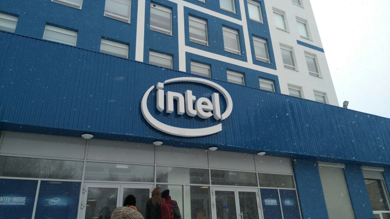 Интел москва. Компания Интел в Нижнем Новгороде. Офис Intel в Нижнем Новгороде. Здание Интел в Нижнем Новгороде. Интел в Москве.