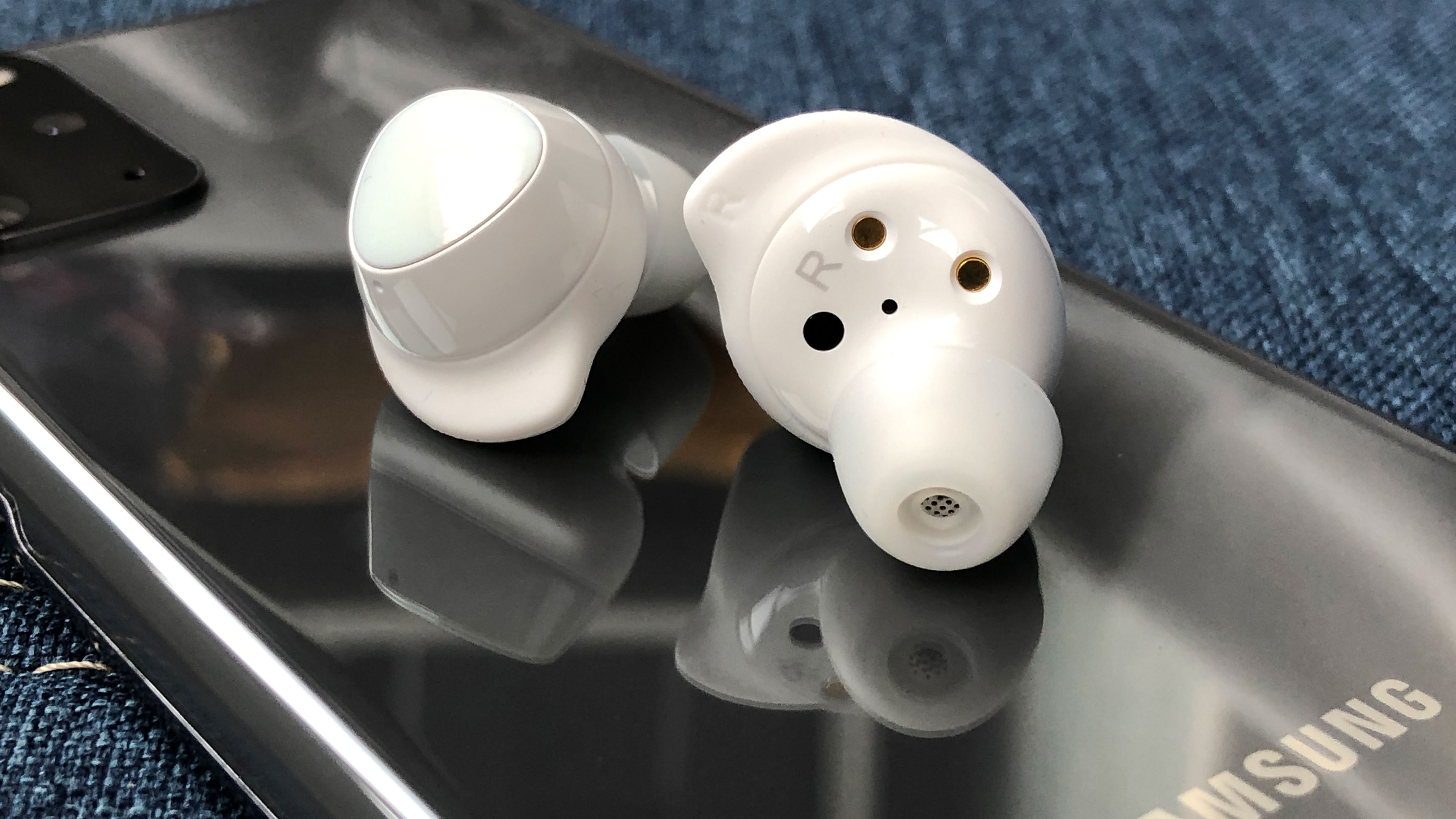 Обзор беспроводных наушников Samsung Galaxy Buds+ / Аудио и звук / iXBT ...