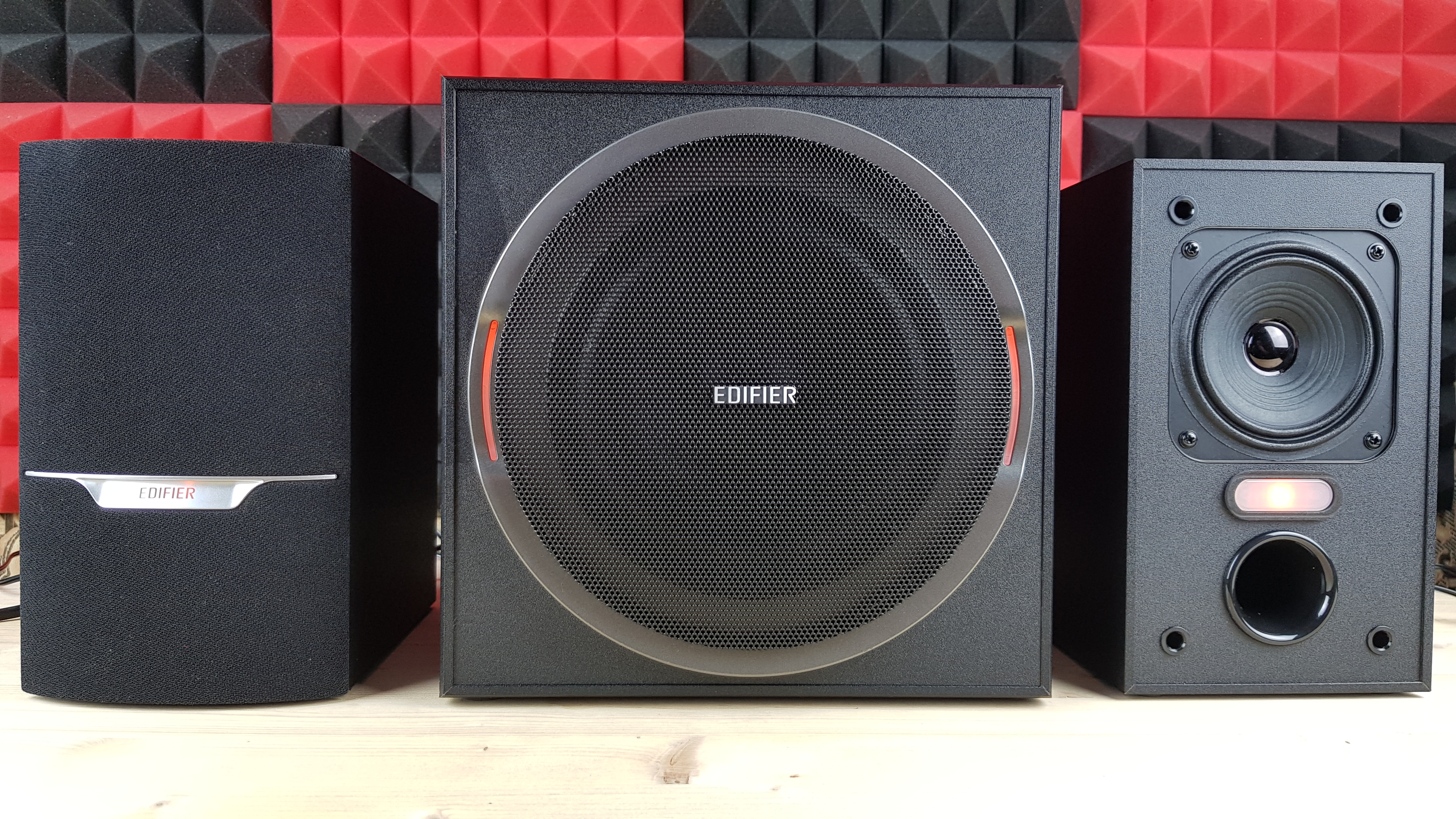 Edifier xm3bt shop 2.1 speakers