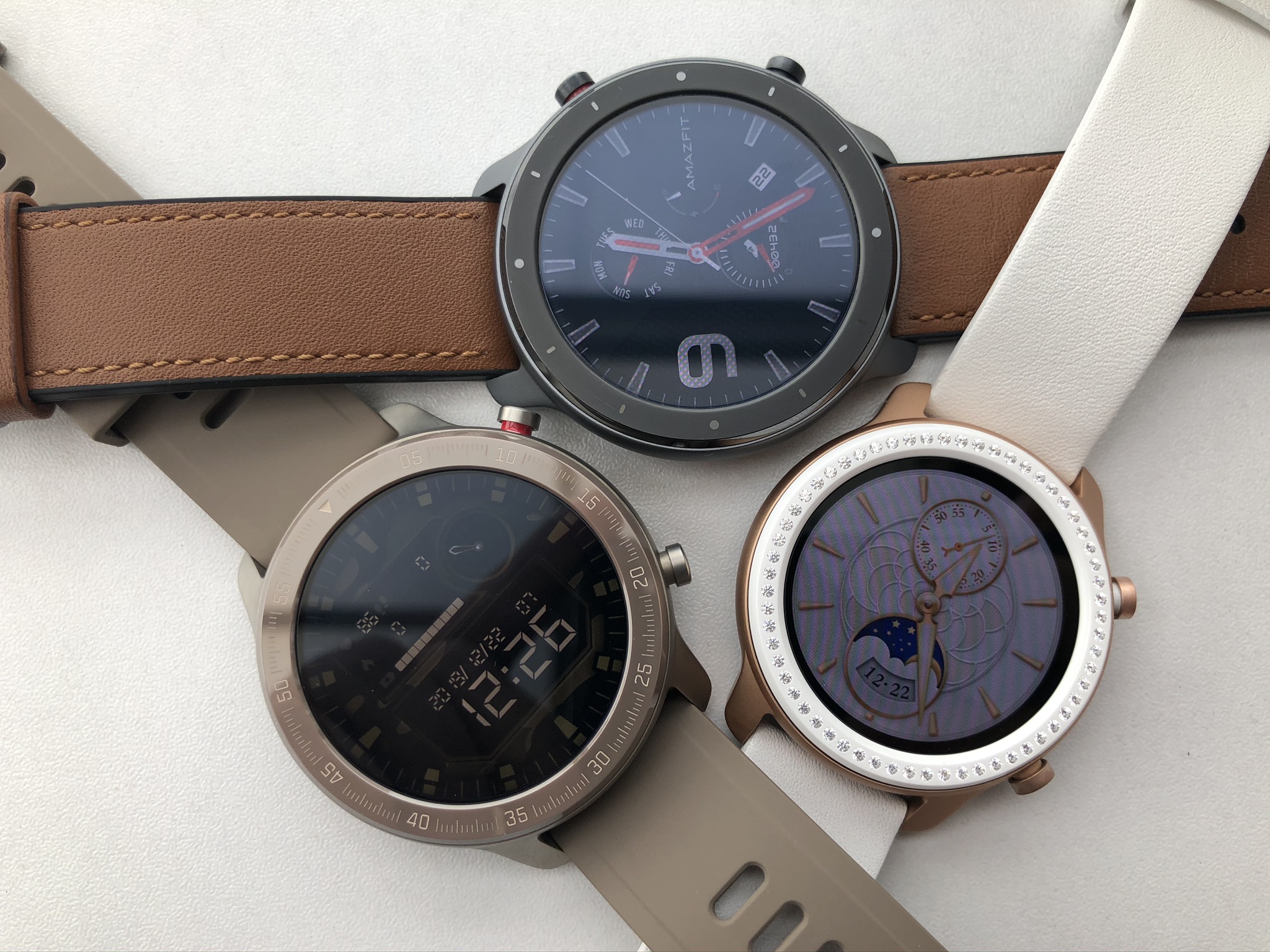 Подборка полезных акксесуаров для умных часов Amazfit: браслеты ...