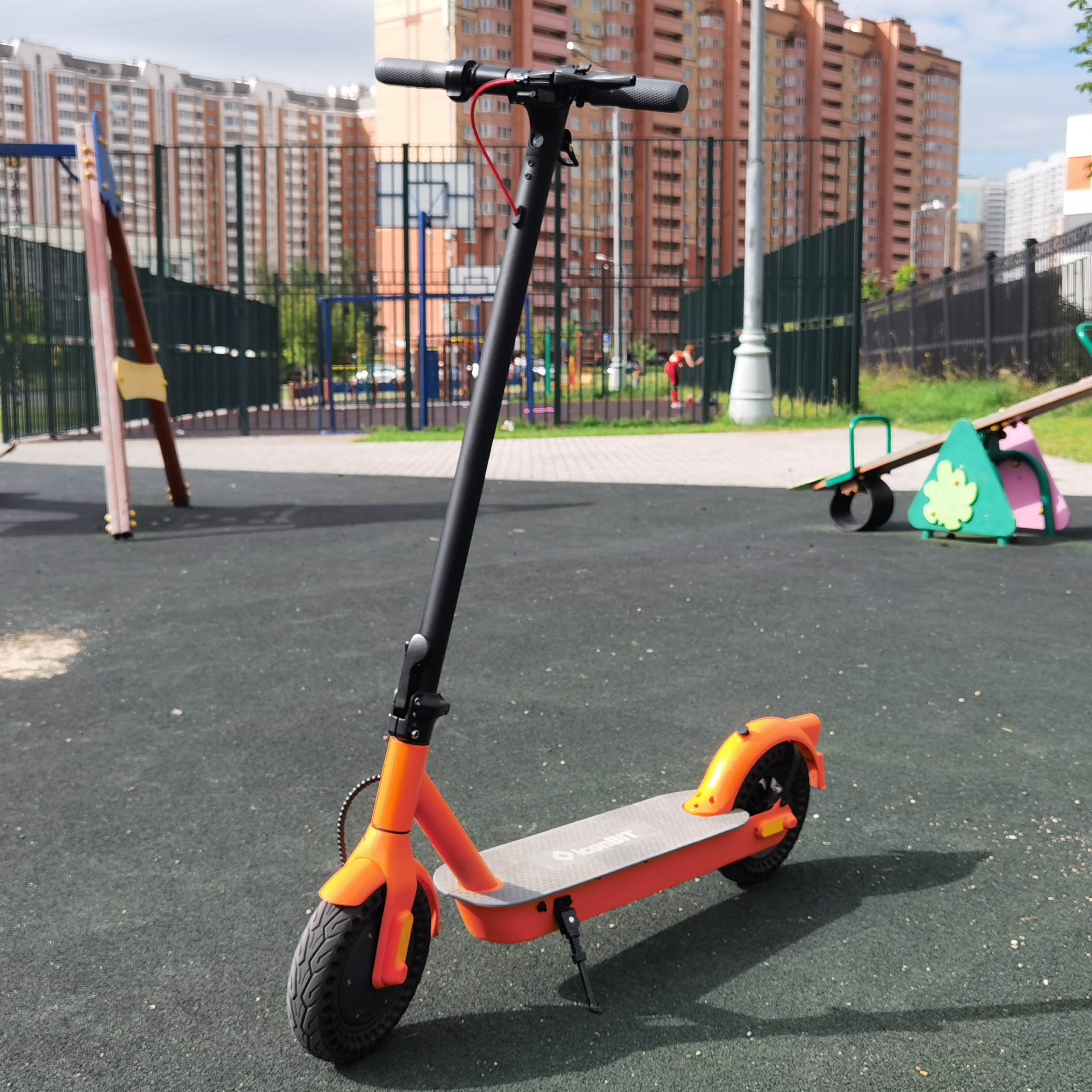 Iconbit Kick Scooter City Pro: электросамокат для больших людей /  Автомобили, транспорт и аксессуары / iXBT Live