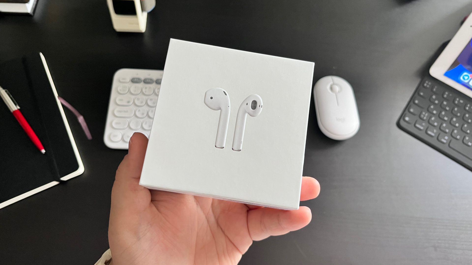 Стоит ли покупать AirPods 2 в 2022 году? Перешел на них с AirPods Pro и не  жалею / Hi-Fi и цифровой звук / iXBT Live