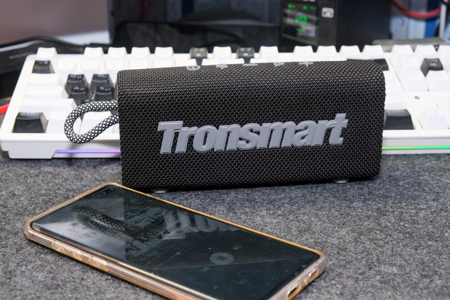 Компактная беспроводная колонка Tronsmart Trip: идеальная колонка для ребенка / Hi-Fi и цифровой звук / iXBT Live