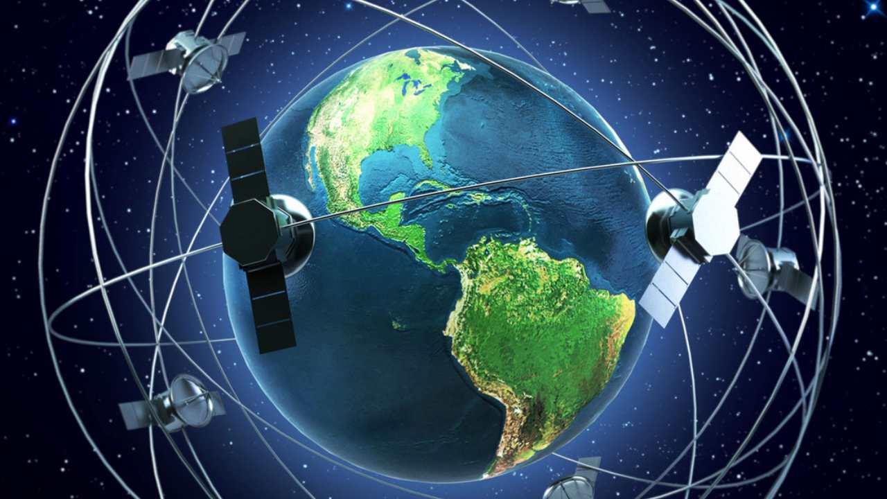 Спутниковая связь