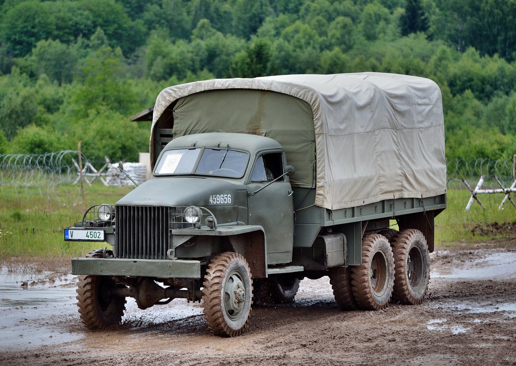 Старые военные машины