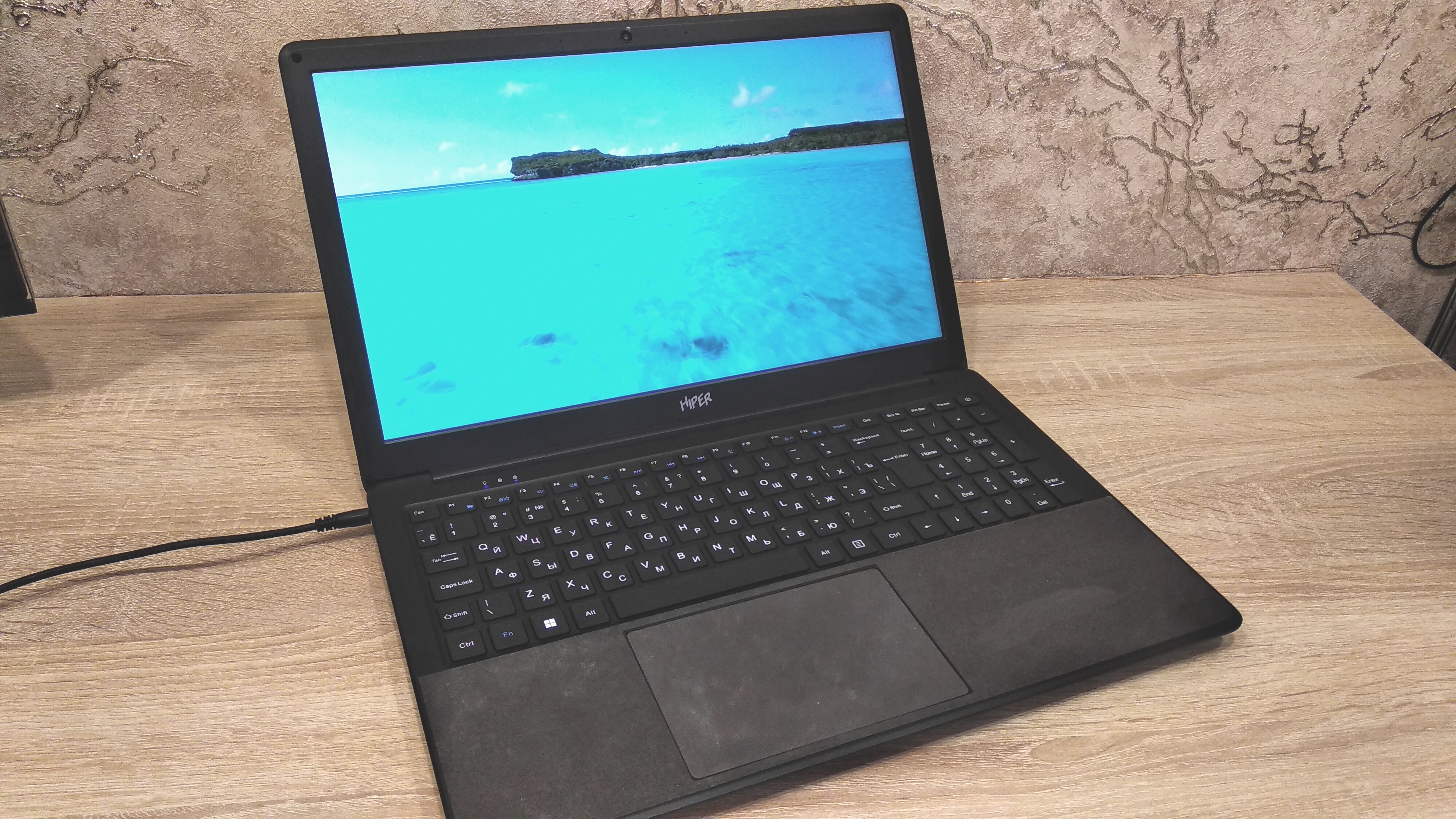 Обзор Hiper Workbook N15RP96WI: ноутбук для повседневных задач ...