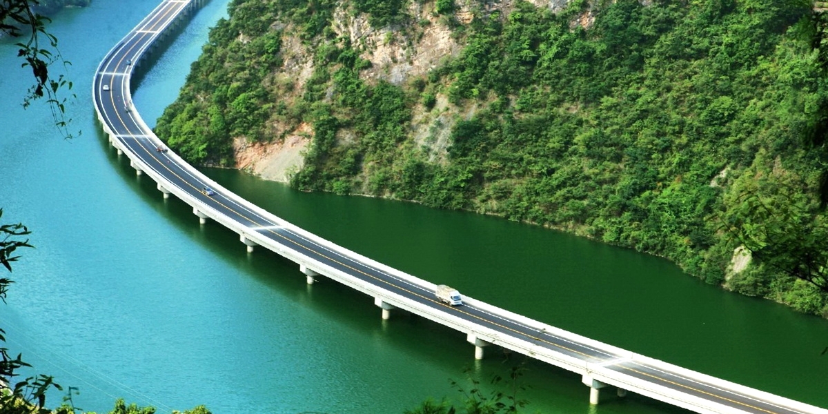 Старый аварийный мост через реку Яя снесут летом 2023г