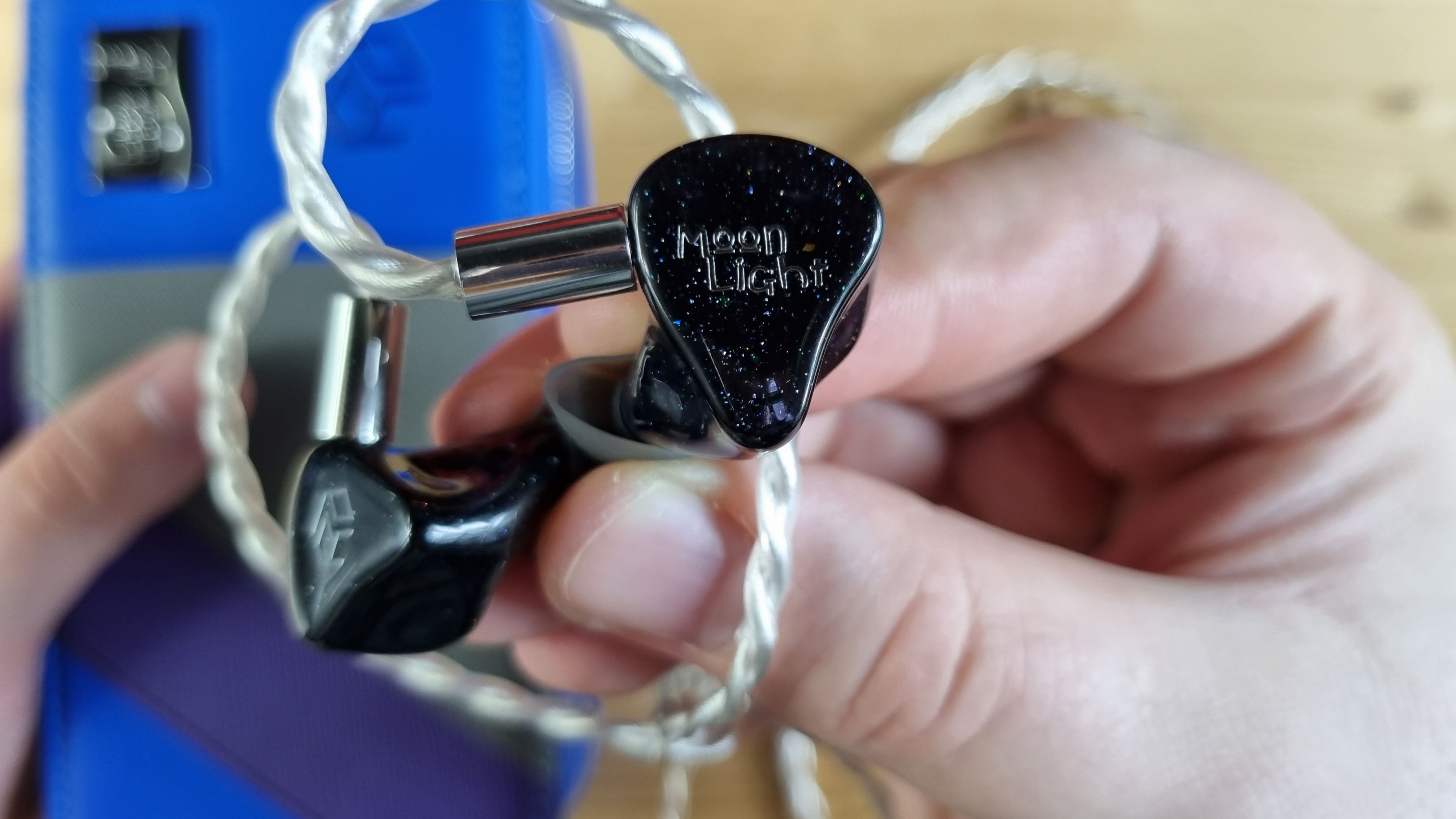 Обзор Yanyin Moonlight: великолепные гибридные наушники / Аудио и звук ...