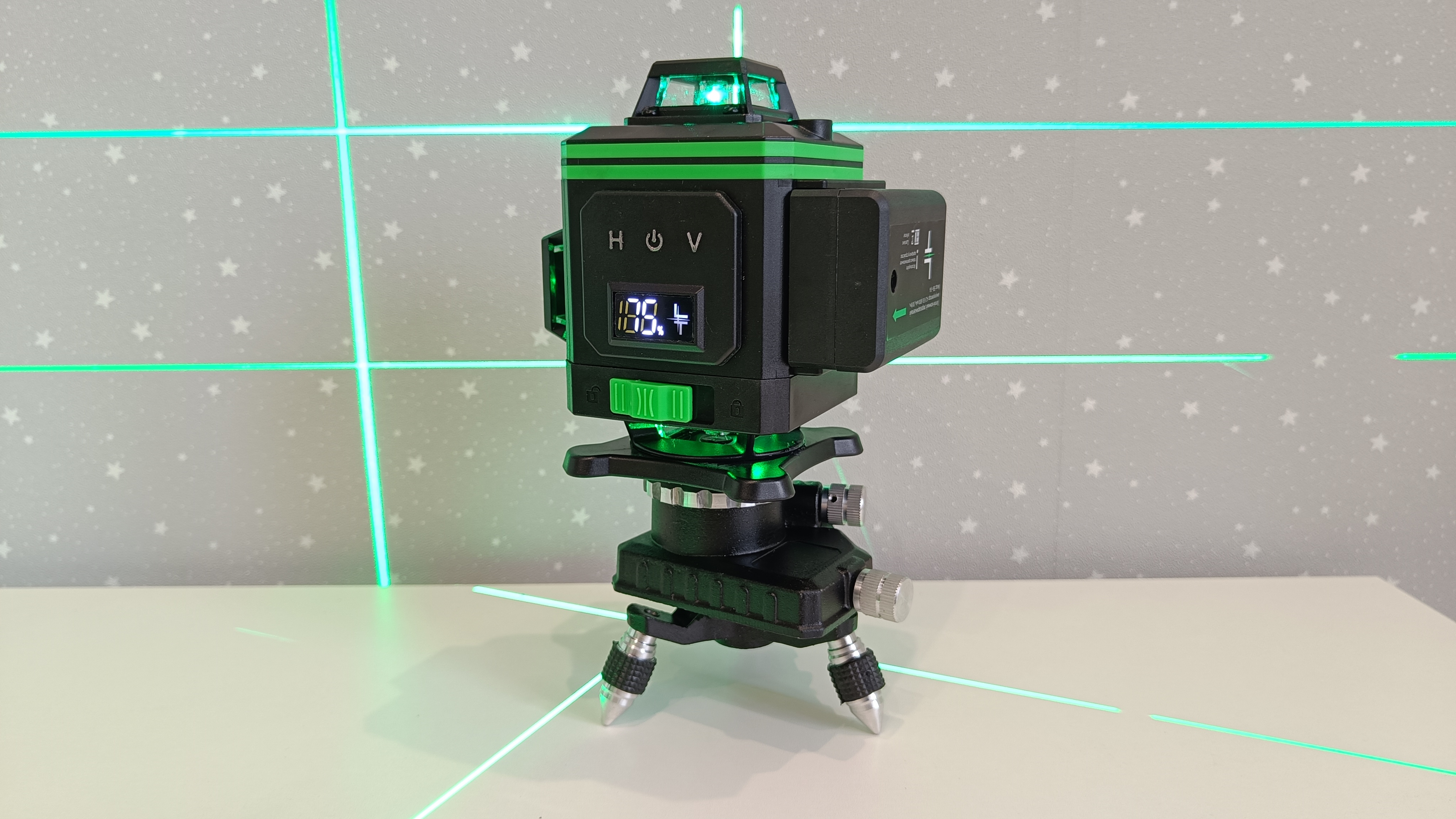 Батарея для лазерного уровня. Slx8816 Laser Level. Кнопки на лазерном уровне. Нивелир лазерный 360 как выставить.