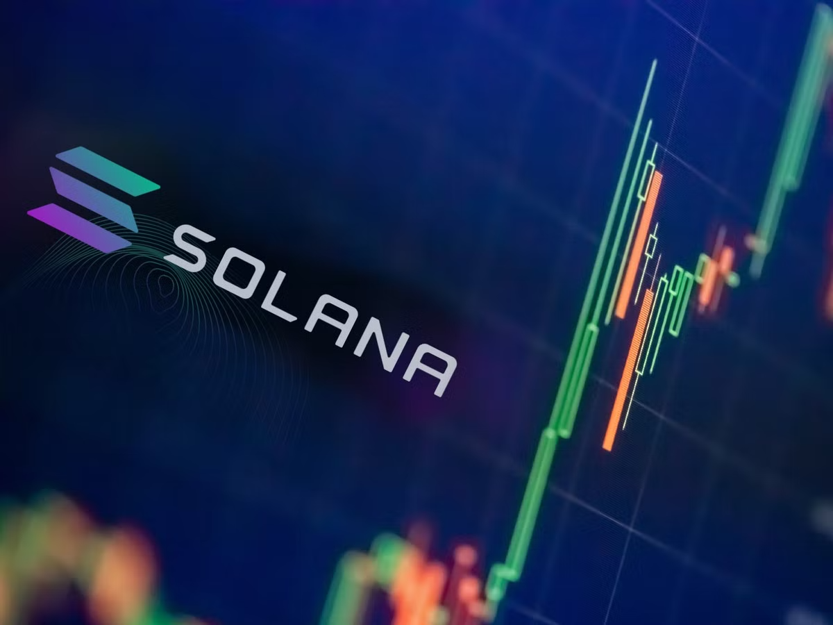 Solana. Bithumb биржа. Buy Solana. Фото эфира криптовалюта.