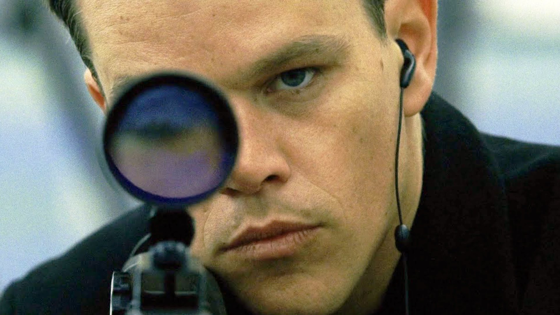 фильмы в переводе гоблина. афиша эволюция борна. борн в переводе гоблина. в правильном переводе гоблина. джереми реннер с бородой фильме.