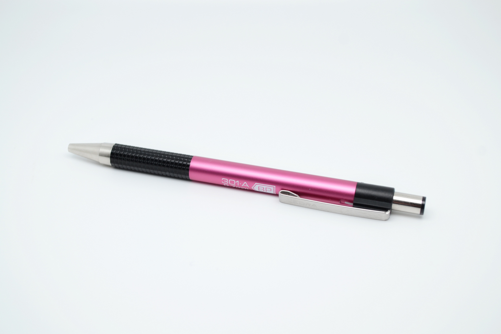 Стержень zebra f. Ручка Зебра. Ручки Зебра. Cортировщик монет Zebra 301z+.