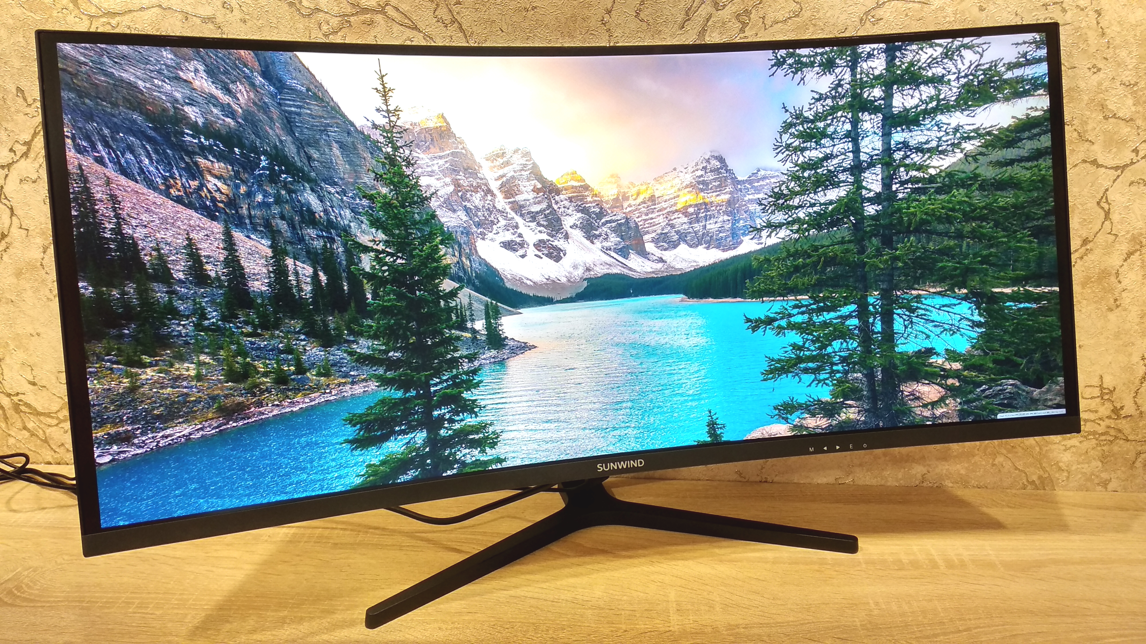 Глаза разбегаются: обзор 34” монитора Sunwind SM-34QV401 с разрешением  UWQHD и 165 Гц / Видеокарты и мониторы / iXBT Live