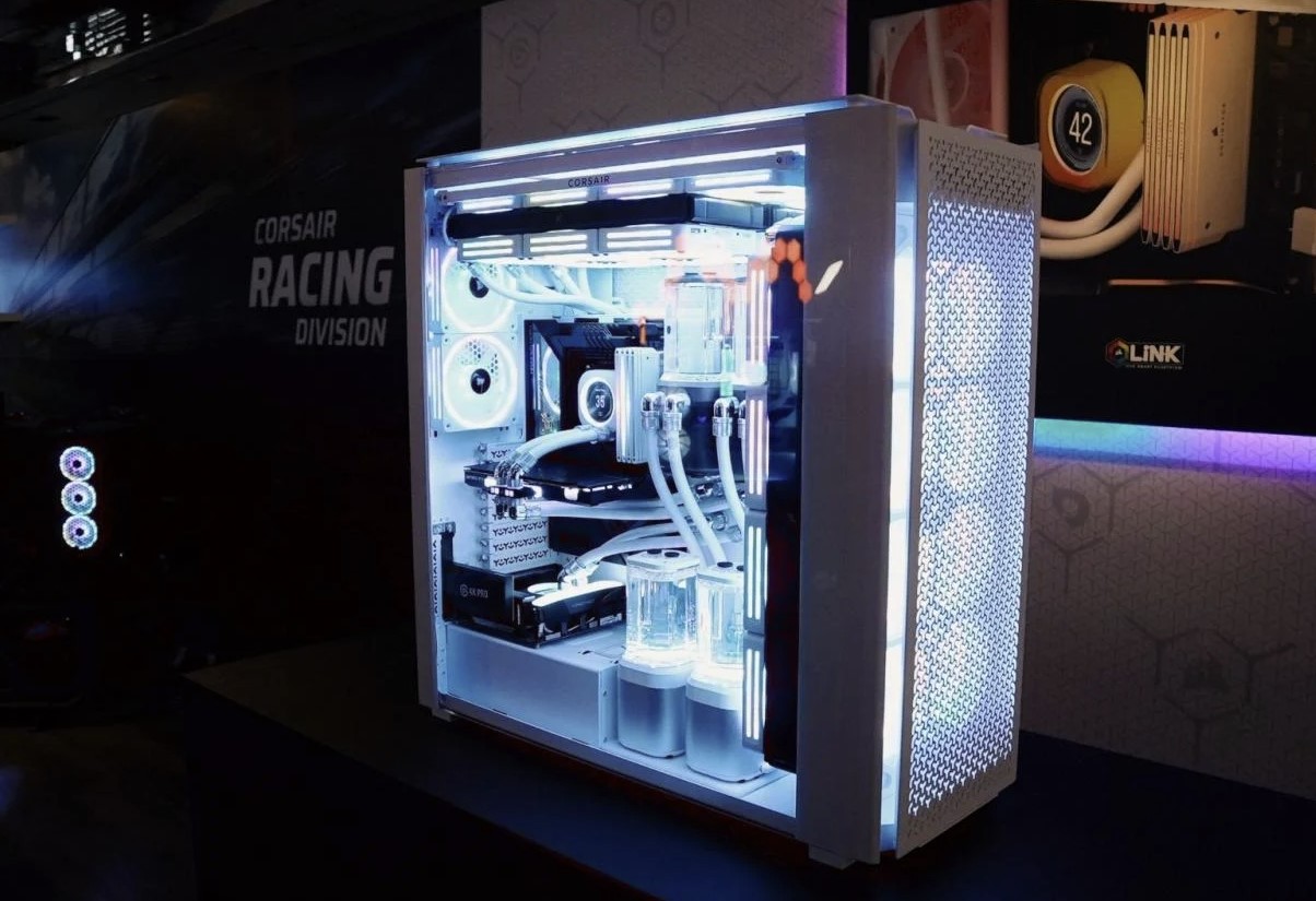 Компания Corsair на выставке Computex 2024 представила новый корпус 9000D  Airflow / Корпуса, БП, ИБП, охлаждение, сетевые фильтры / iXBT Live