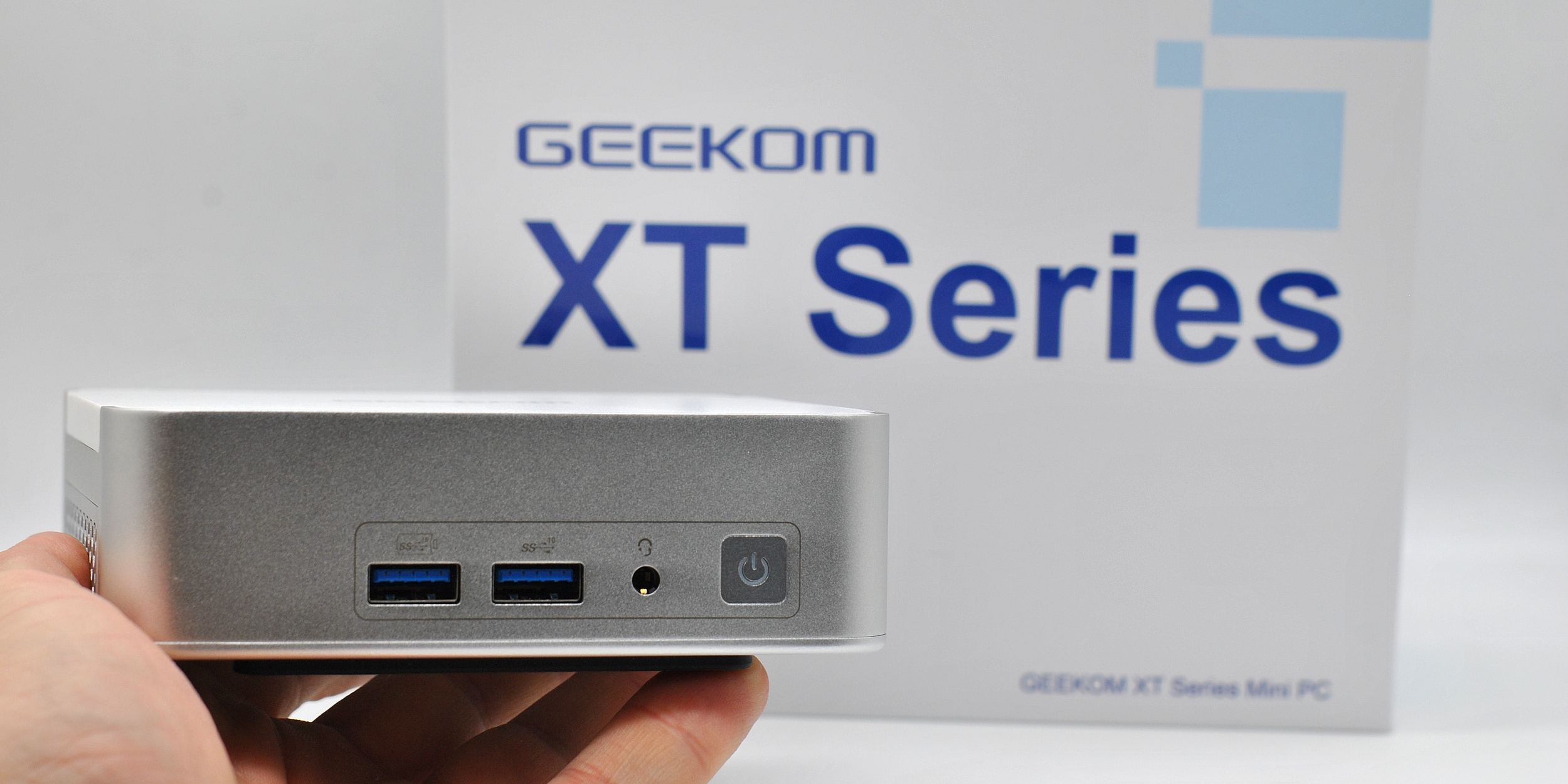 Обзор мини-ПК Geekom XT12 Pro Intel Core i9-12900H: белый рыцарь