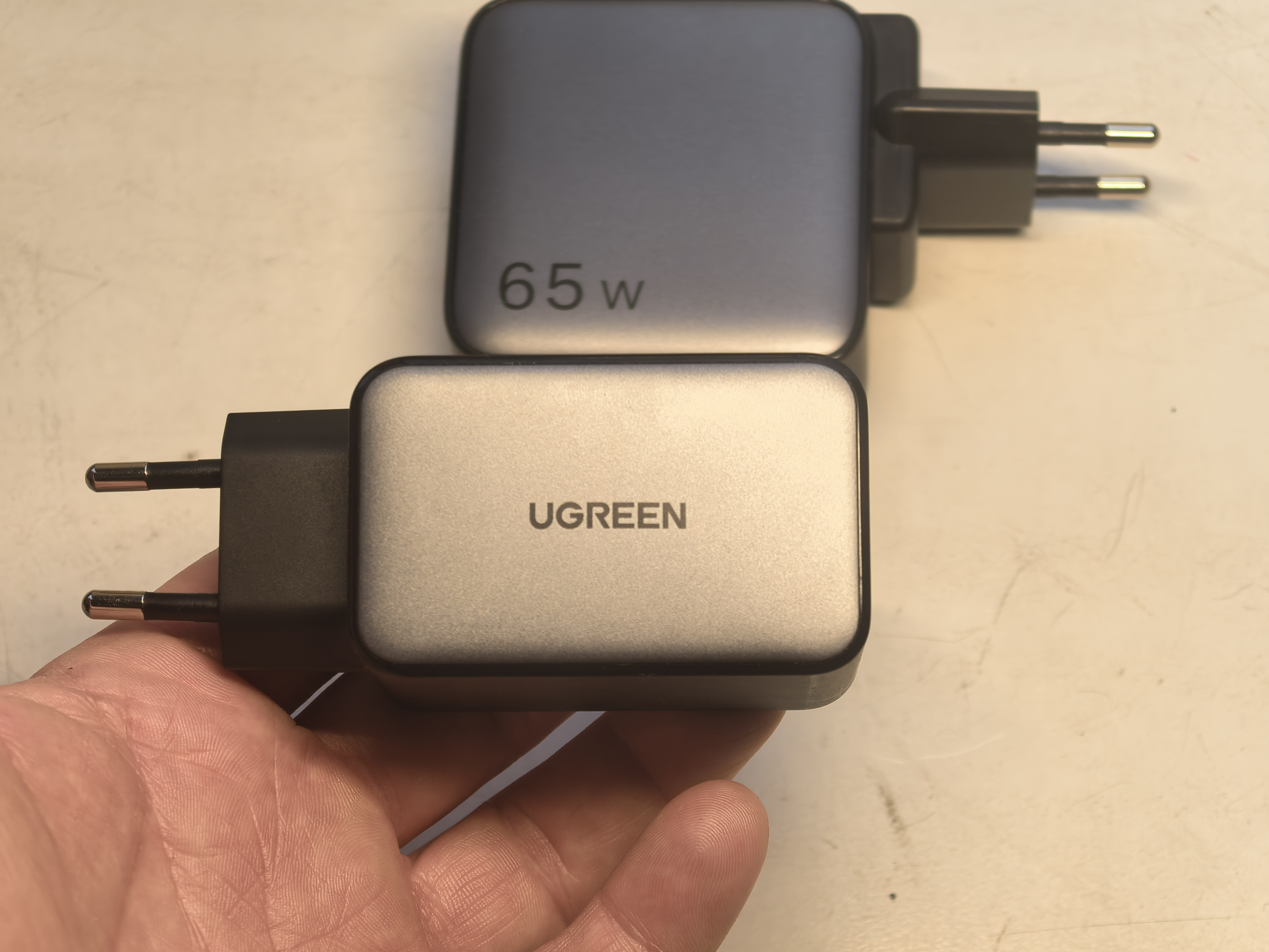 Обзор компактного зарядного устройства Ugreen X559 на четыре порта ...