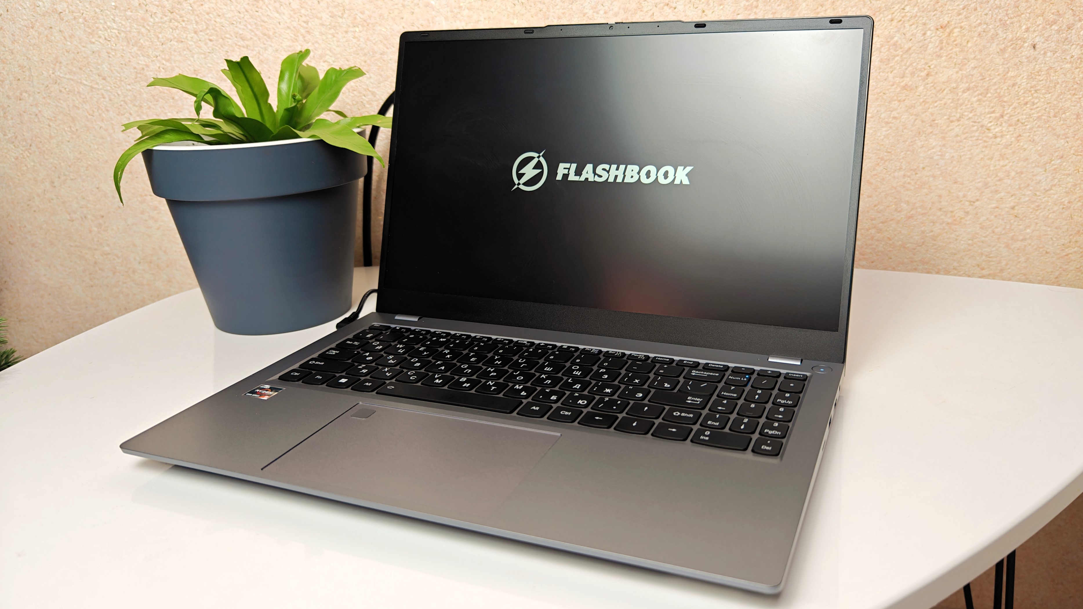 Обзор мощного ноутбука Flashbook Pro с процессором Ryzen 9 / Ноутбуки ...