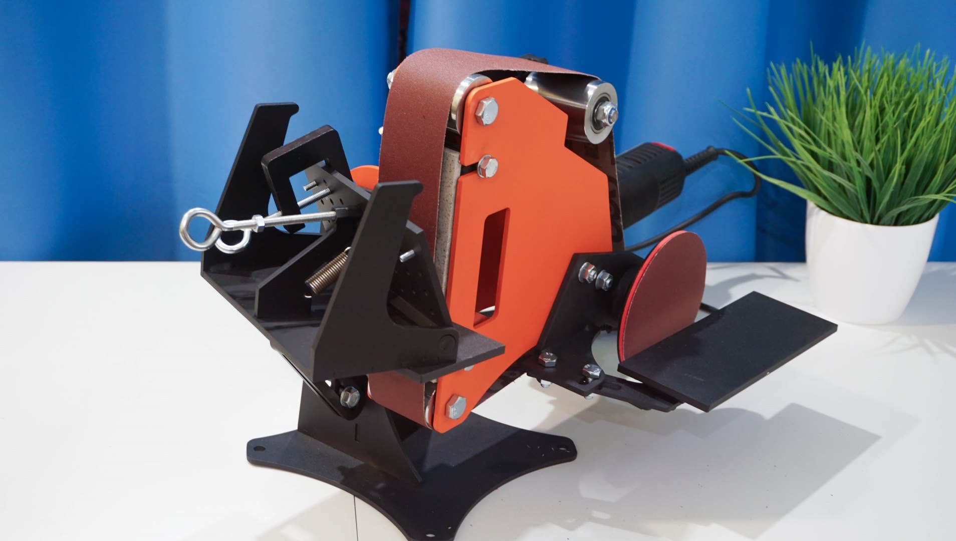 Обзор гриндера Affe 915: компактный ленточный шлифовальный станок для ...