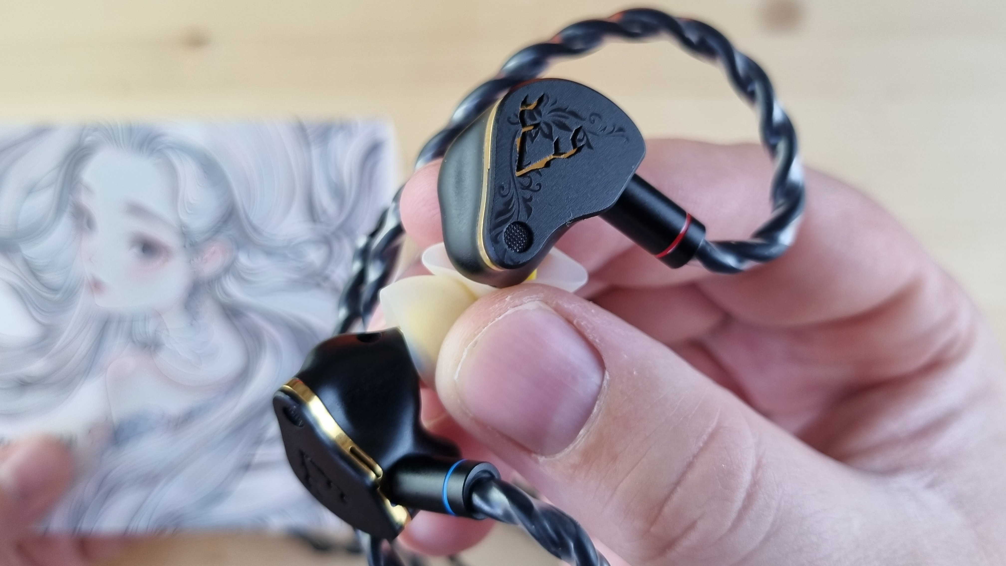 Обзор наушников CVJ X R2E3 Mermaid 2: бюджетный хит / Аудио и звук