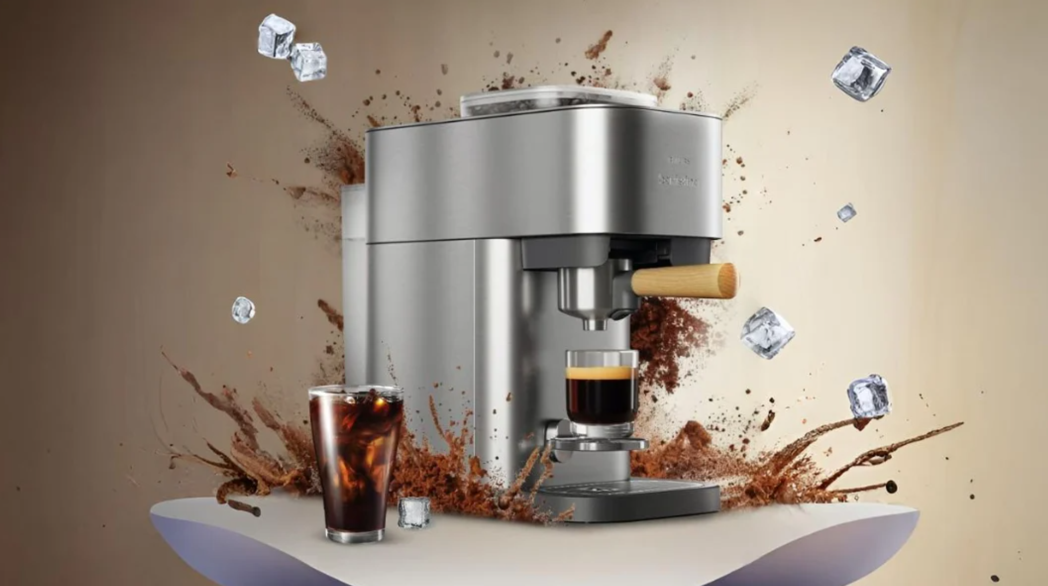 Philips представила кофемашину Baristina Bar Pro 500, способную приготовить холодный кофе за 90 секунд вместо традиционных 12 часов настаивания благодаря технологии холодной экстракции