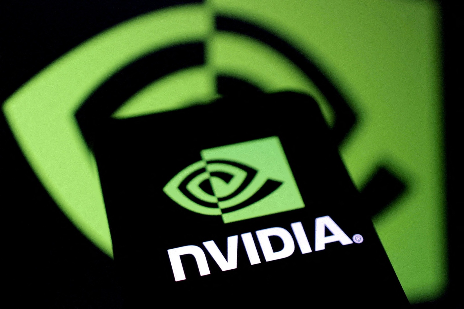 NVIDIA представила новую технологию рендеринга трассировки лучей ReSTIR PR Enhanced для повышения производительности в играх в 3 раза