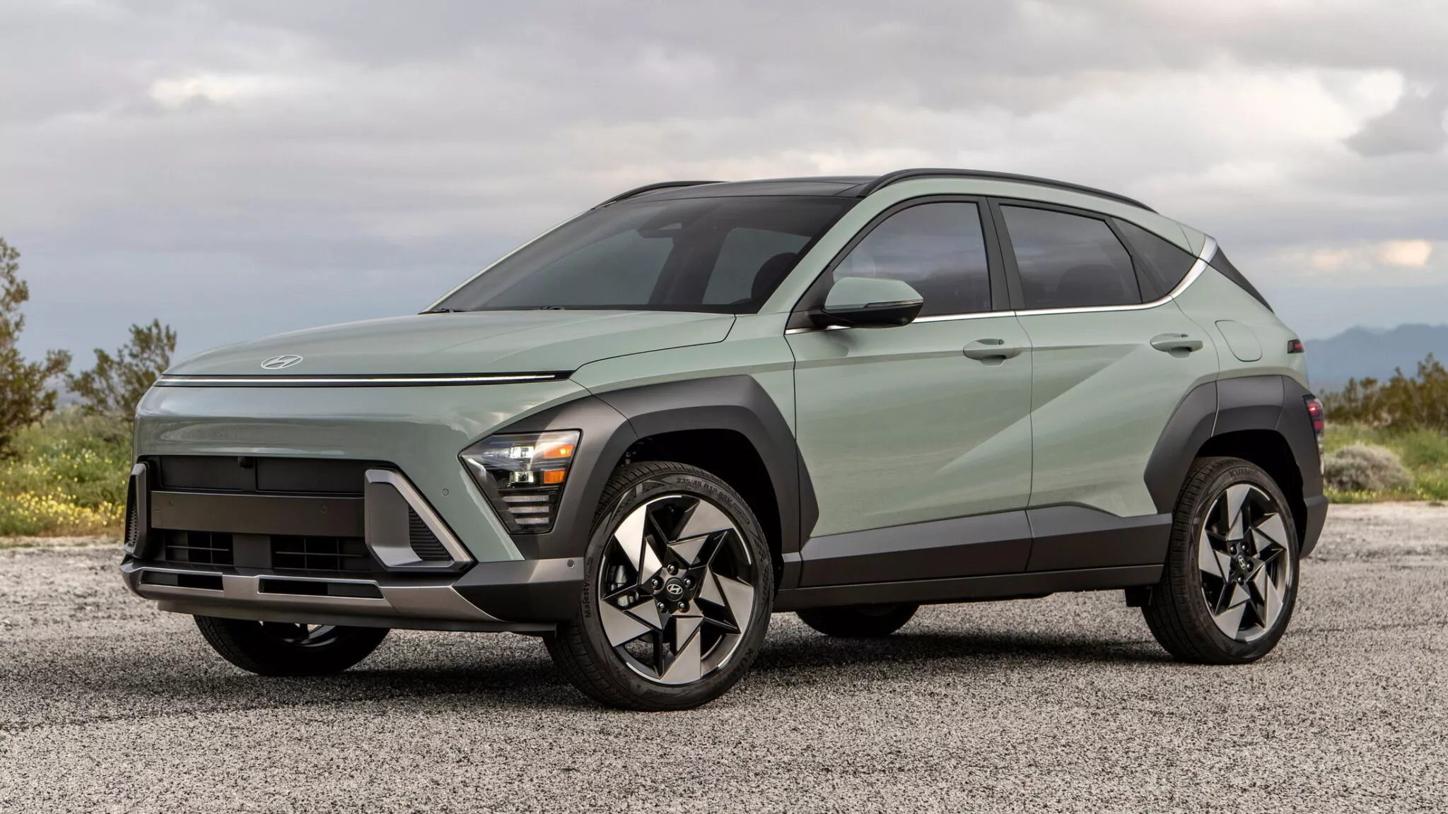 Hyundai Kona следующего поколения полностью изменится: кроссовер получит более мощный дизайн и новые технологии